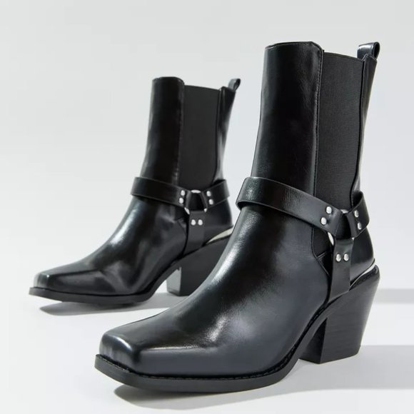 Urban Outfitters Lola Square Toe Boots Brown or Black Faux Leather/Suede NIB - Picture 6 of 12